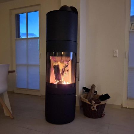 Modernes Reetdach-Ostseeferienhaus Bella Mare, Insel Usedom Mit Sauna, Kamin & Sonnenterrasse Zirchow Dış mekan fotoğraf